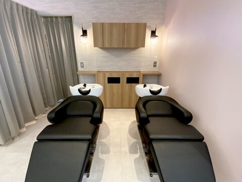 【会津若松駅】◆土日の休み取得可能・車バイク通勤OK・集客力バッチリ◆しっかりとしたカリキュラムにより、安心してスタイリストデビューが可能！福利厚生もバッチリ！「MACARON FA town（マカロンエフエータウン）」からアシスタント（美容師）の求人★☆