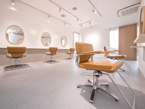 【市民公園前】≪自由出勤制≫≪土日休みOK≫≪単価11000円以上≫≪マンツーマン施術≫都会に行かなくてもハイクオリティ、がコンセプトのマンツーマン施術サロン！スタッフのプライベートや健康を第一に考えています！「Gokan（ゴカン）」からスタイリスト（美容師）の求人☆★