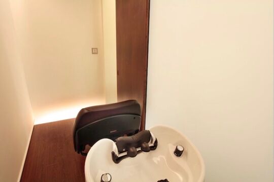 【河内長野駅】どことなく温かさと優しさを感じることのできる癒しの空間「MARQUE（マルク）」からアシスタント（美容師）の求人！お客様に心身共にリラックスしてもらえるアットホームサロン☆★☆