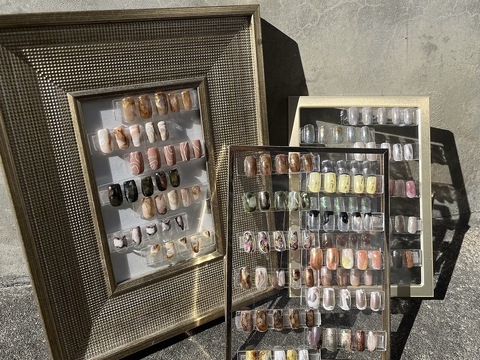 【泉大津駅】≪サロンワーク未経験OK≫≪社会保険完備≫≪土日休み月2,3回までOK≫≪営業時間中レッスン≫≪モデル集めサポートあり≫≪研修中もお給料あり≫≪髪色自由・ネイルOK≫ネイルとアイのトータルビューティーサロン！トレンドを取り入れたニュアンスネイルが人気！「Eden（エデン）」からネイリスト（ネイル）の求人★☆