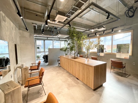 【西小倉駅】≪社会保険完備・月8日休み・ネイル髪型自由・高還元率≫正社員と業務委託の選択可能！！一人ひとりのお客様と向き合った施術のできるサロン「Bon Male hair（ボンマールヘアー）」からアイリスト（アイデザイナー・まつげエクステ）の求人☆☆