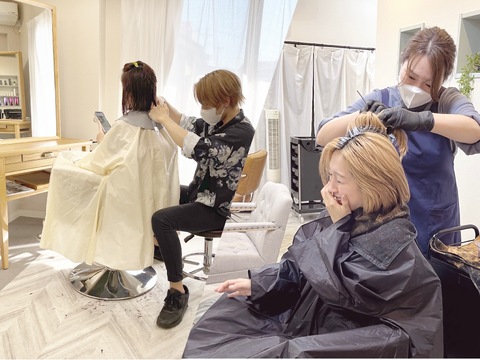 【二条】≪完全週休2日制≫≪土日休みも相談可能≫≪社会保険完備≫≪大型連休年3回あり≫入客チャンス多数あり！国内外でのヘアメイクやヘアアレンジブースに出店されるサロン！ヘアメイクやヘアアレンジに興味のある方必見！「Chuaile（シュエール）」からスタイリスト（美容師）の求人☆★