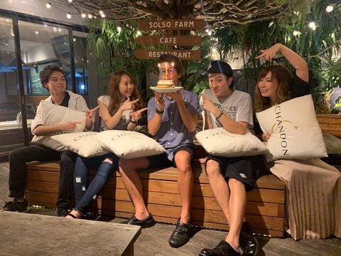 【四谷三丁目】≪完全週休2日制≫≪リピータ多数≫≪顧客をつけやすい環境≫改質改善や特許取得したトリートメントも採用しています。完全週休二日制と月6日休みの選択可能！こだわりの技術でリピーターが続出しているサロン「GRANZ hair design（グランツヘアーデザイン）」からスタイリスト（美容師）の求人★☆