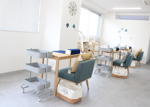 【三軒茶屋】≪土日のお休みOK・髪型ネイル自由・社会保険加入可能≫幅広い技術を営業時間中に習得できる！プライベートとの両立がしやすい「La Mer（ラメール）」からネイリスト（ネイル）の求人☆☆