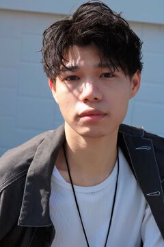 【四ツ橋】≪メンズサロン≫≪年間休日118日≫≪推し活休暇や産休育休など整った環境≫≪3ヶ月、6ヵ月、1年とデビュー年数を選択可能≫≪社会保険完備≫営業時間内レッスン可能！日本一仲間を応援プロデュースする企業！「Men's salon Eir 心斎橋（メンズサロンエイルシンサイバシ）」からアシスタント（美容師）の求人★☆