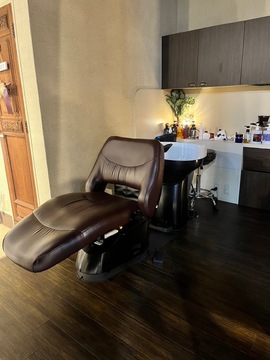 【上小田井】◆社会保険完備・土日休み可能・4週8休制◆希望にあった時間帯で勤務できるので、子育て中の方やライフスタイルに合った働き方をしたい方にもピッタリ！スタイリストオンリーサロンのため、完全マンツーマンでお客様と関われる「coco-terrasse（ココテラス）」からスタイリスト（美容師）の求人★☆