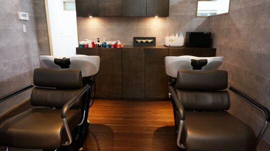 【三国】≪月7日休み≫地域のお客様と密に関われるアットホームな雰囲気!!自分のペースに合わせたカリキュラム設定でスタイリストデビューを目指してもらえるトータルビューティーサロン“ALVA luce（アルヴァルーチェ）”からスタイリスト（美容師）の求人★☆