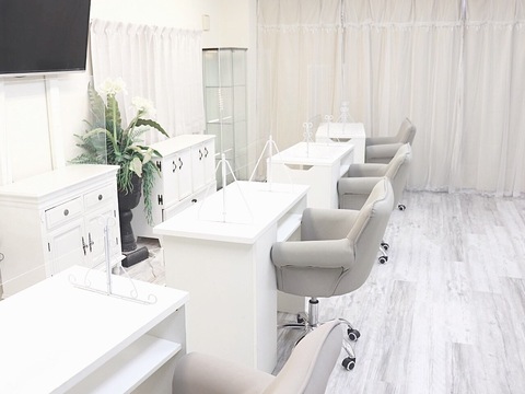 【大宮】≪正社員・業務委託・パートから選択可能≫≪未経験・新卒生歓迎≫≪社会保険完備≫≪土日祝休み月1回までOK≫しっかり稼げてお休みも充実！頑張った分はしっかり還元！技術向上のサポート体制も抜群！落ち着いた雰囲気のネイルサロン！「Dolce.Nail 大宮店（ドルチェネイルオオミヤテン）」からネイリスト（まつげエクステ・まつげパーマ・アイブロウ）の求人☆★