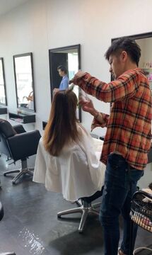 【豊川】≪月7,8日休み≫≪社会保険完備≫≪入客チャンスあり≫上質な空間が広がる少人数制のプライベートサロン！幅広い年代のお客様がご来店されるので、幅広い技術を取得可能！Grace（グレイス）からスタイリスト（美容師）の求人☆★☆