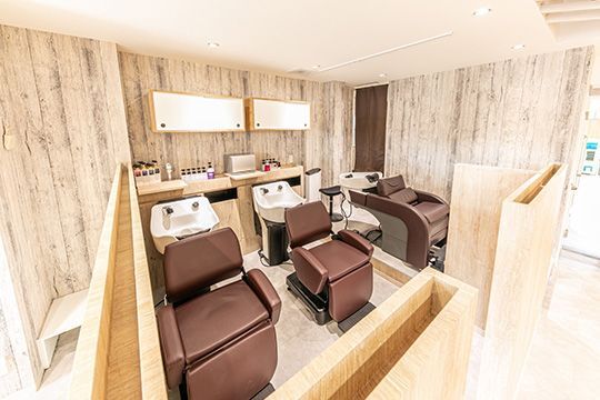 【せんげん台】■平均退社19時台・月9日休み選択可能・産休育休制度あり・社会保険完備■働き易待遇が多数！幅広い年齢層のスタッフさんが多数活躍しています！ママさんスタイリストさんも大歓迎！これまでの経験を活かして長所を伸ばせる環境！「hairshop N&A せんげん台店（ヘアーショップエヌアンドエーセンゲンダイテン）」からスタイリスト（美容師）の求人☆★