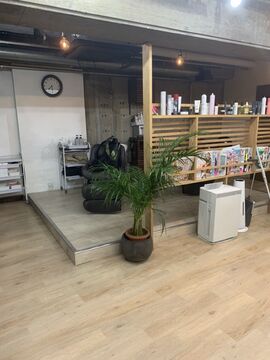 【高速神戸】≪半年間最低保証30万円≫≪入客チャンス大≫低単価だけどハイクオリティで抜群の集客があります！完全マンツーマンなのでお客様としっかり関われます！自分の頑張りで50万円以上の収入も可能です！ママさん美容師も大歓迎！「select（セレクト）」からスタイリスト（美容師）の求人☆★