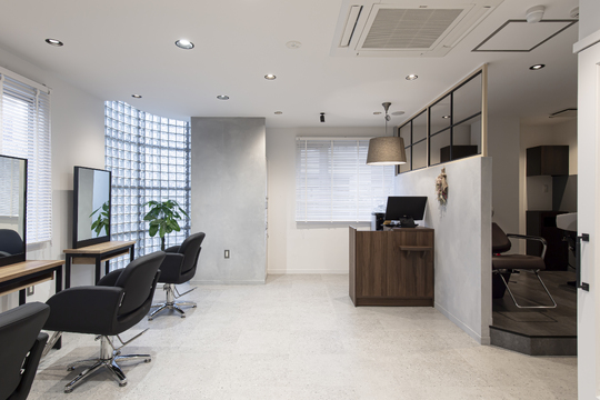 【大宮】≪社会保険完備≫≪有給休暇あり≫好待遇で働くことができます！髪質改善メニューが人気！フランスの三ツ星をとったハーブティーと美容室のコラボレーションサロンです！「ALLMYTEA Beauty more+（オールマイティービューティーモア）」からスタイリスト（美容師）の求人☆☆