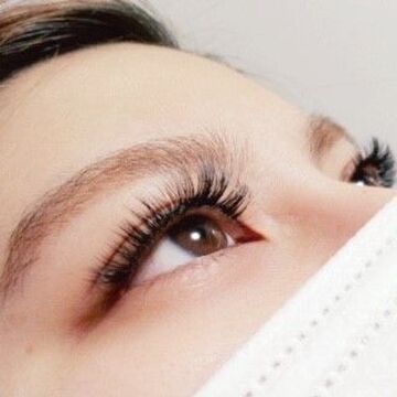 【山科駅】≪社会保険完備≫≪月8日休み≫≪社割あり≫≪日曜休みOK≫自分の個性や技術を生かしながら仕事ができる！やりたいことが実現可能☆アットホームな個人店で働きたい方にオススメ！「Genesis（ジェネシス）」からネイリスト（ネイル）の求人★☆★