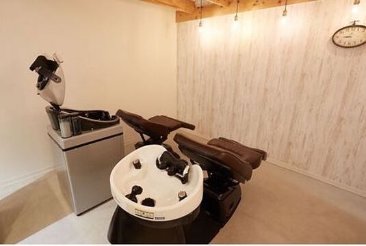 【守山駅】≪社会保険完備≫≪週休2日≫少人数制、お客様には丁寧に関われるサロン！しっかりした技術をマンツーマンで指導してもらえるのも嬉しい「du:c Rimuni（デュークリムニ）」からアシスタント（美容師）の求人☆☆