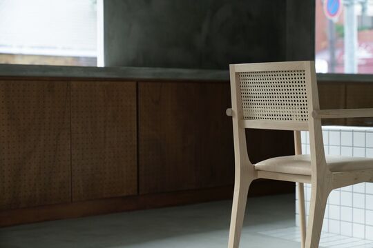 【三ノ宮】≪社会保険完備≫≪営業中レッスンOK≫≪住宅手当あり≫ヘッドスパの習得可能！デビューまでは2年を予定しており、早期デビューを目指している方に必見です！！「2F（ニカイ）」からアシスタント（美容師）の求人★☆