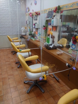 【初石】≪ママさん美容師歓迎≫≪有給休暇あり≫お子様の熱などによる急なお休みにもしっかりサポート！ブランクがある方でもOKです！幅広い年齢のスタッフが活躍する「アン・ティナ 東初石店（アンティナヒガシハツイシテン）」からスタイリスト（美容師）の求人☆★☆