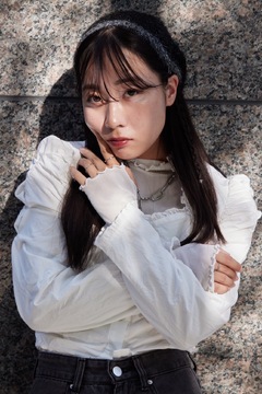 【針中野】≪社会保険完備＆月8日休み≫中途採用でアシスタントとして入社し、今ではスタイリストとして活躍しているスタッフも多く在籍しています！努力次第で、早期デビューも可能！サロンと共に成長していきたい方、大歓迎です！「merge（マージ）」からアシスタント（美容師）の求人★☆