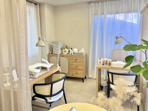 【京橋】≪オープニングスタッフ募集≫≪社会保険完備≫≪実働8時間＆休憩1時間≫≪有給休暇＆年末年始休暇あり≫≪ネイルとアイラッシュのトータルビューティーサロン≫歩合も付くので頑張れば頑張るほど収入UPを目指せます！「milerm（ミレーム）」からアイリスト（まつげエクステ・まつげパーマ・アイブロウ）の求人☆★