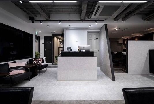 【博多駅】≪指名50%／フリー40%還元・入客チャンスあり・土日のお休みOK≫ライフスタイルに合わせて長くお仕事ができる環境！人気エリアで抜群の集客があるサロン「SPUL（シュプール）」からスタイリスト（美容師）の求人★☆