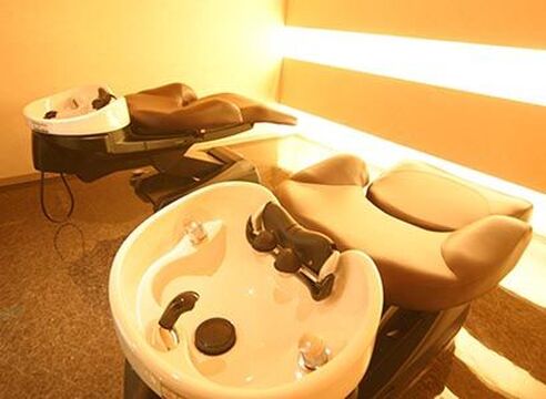 【筑後吉井】≪社会保険完備≫≪完全週休2日制≫営業時間は18時迄なので身体の負担が少なく長くお仕事出来る環境のヘアサロン「hair make runess（ヘアメイクルネス）」からスタイリスト（美容師）の求人☆★