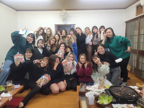 【京都河原町】≪実働8時間or9時間の選択制≫≪有給消化率100％≫≪土日休み取得可能≫≪月8日休み≫≪希望休2日確約≫≪営業時間20時まで≫≪残業なし≫≪社会保険完備≫≪有給休暇あり≫≪産休育休取得実績多数≫アイラッシュ以外のメニューも沢山そろったアイラッシュサロン「Luna 本店（ルナホンテン）」からアイリスト（アイデザイナー・まつげエクステ）の求人★☆★