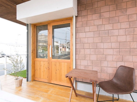 【中山寺】≪最低保証給23万円≫≪日月の連休あり≫≪19時半までに退勤OK≫正社員・パート・業務委託から選べる！給与重視の方、プライベート重視の方のどちらでも働きやすい環境です！プライベートサロン「Un Lino（アンリノ）」からスタイリスト（美容師）の求人☆★