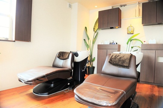 【鍋島】≪社会保険完備≫≪未経験・新卒生・通信生OK≫≪週1日～、1日4時間勤務OK≫営業時間内にレッスン可能！自分のライフスタイルに合った働き方ができる地域密着型のサロン「hair siesta Rucci（ヘアーシエスタルッチ）」からアシスタント（美容師）の求人☆★