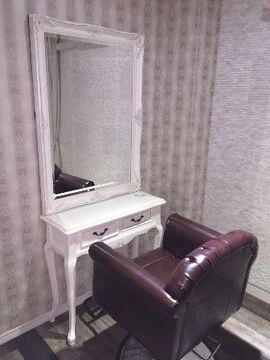 【甲子園】≪平均月給35万円≫≪20時退勤可能≫≪社会保険完備≫カウンセリングを重視しマンツーマン施術により、お客様1人1人に満足のいくスタイルを提供している人気サロン！「brisa hair（ブリッサヘアー）」からスタイリスト（美容師）の求人☆★☆