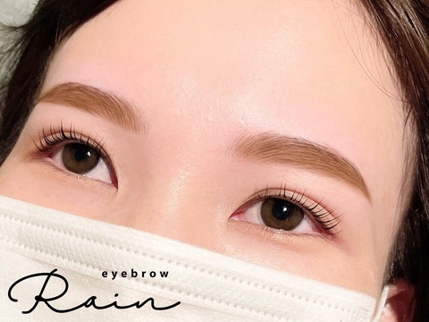 【栄】≪社会保険完備≫≪実働８時間≫≪完全週休2日制≫≪土日どちらか休みOK≫働きやすい環境が整ったサロン！プライベートと両立させたい人にオススメ！「Rain 岡山倉敷店（レインオカヤマクラシキテン）」からアイリスト（まつげパーマ・アイブロウ）の求人☆☆