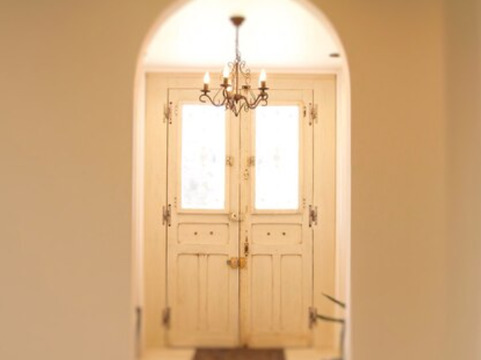 【四日市】≪社会保険完備≫≪産休育休実績あり≫≪19時半までに退勤可能≫小顔コルギが大人気！安定した技術があるため、リピーター様が多数ご来店！最新技術が学べるサロンの「骨気＆Relaxation Vivian 四日市店（コルギアンドリラクゼーションヴィヴィアンヨッカイチテン）」からエステティシャンの求人☆☆