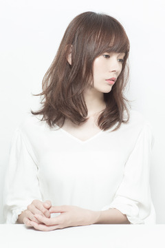 【久宝寺】≪月8日休み≫≪社会保険完備≫パート募集あり！自主性重視のカリキュラムで、2年デビューも目指せます！自分のペースでプライベート重視する方も働きやすい！「VIVIT 久宝寺店（ビビットキュウホウジテン）」からアシスタント（美容師）の求人です☆★