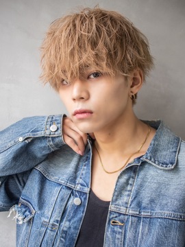 【渋谷】 フリー40〜50％／指名47〜65％還元  保障給あり ≪20時までの勤務OK≫抜群の集客で月収50万円以上稼ぐスタッフさんが多数活躍中！トレンドとカッコ良さを落とし込んだヘアを創り上げる「EIGHT MEN 渋谷店（エイトメンシブヤテン）」からスタイリスト（美容師）の求人★☆