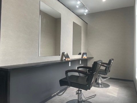 【神辺町】TVの取材も受ける人気サロンからスタッフ大募集！！完全歩合制≪40～60％還元≫やればやるだけ高収入が可能な環境！！グループ店では100万円報酬を受取るスタッフも在籍している「EIL hair MIINA（エイルヘアーミーナ）」からスタイリスト（美容師）の求人★☆