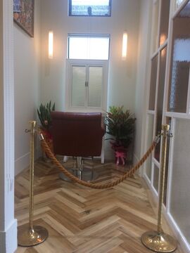 【高師浜】パート・アルバイトの方大歓迎！！プライベートも充実出来る環境！スタッフ同士も仲がよく、オーナーさんとスタッフさんの仲はまるで家族のよう！地域密着型のオシャレで幅広い年齢層のお客様に愛されるサロン「bague hair（バーグヘアー）」からスタイリスト（美容師）の求人★☆