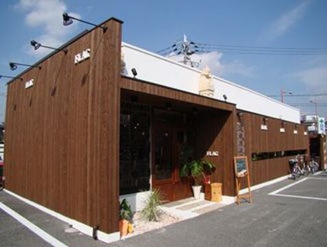 【古市】≪月給25万円≫≪月8日休み≫≪19時営業終了≫地域密着により幅広い年代のお客様が毎日多くご来店される人気ヘアサロン!美容師として安心して長く働いていくことが出来る体制を整えています！FLAG（フラッグ）からスタイリスト（美容師）の求人☆★