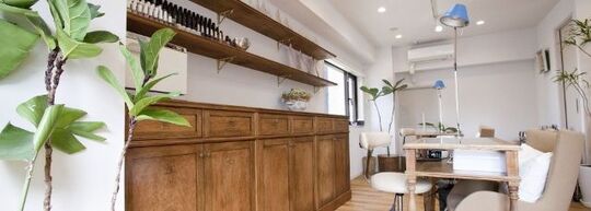 【梅田】社会保険完備☆整った福利厚生！技術力の高いスタッフさんの中で技術を磨きながらオンリーワンのサロンを作り上げていきませんか ♪”NachuNail（ナチュネイル）”からネイリスト（ネイル）の求人♪