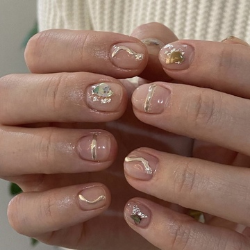 【新宿】≪社会保険完備≫≪月8日休み≫≪昼食手当あり≫未経験でも安心の研修体制が充実しています！サロン選びに不安がある方必見！働きやすく好条件のサロン「NAIL MAISON 新宿店（ネイルメゾンシンジュクテン）」からネイリスト（ネイル）の求人☆★