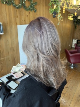 【松井山手】≪社会保険完備≫≪完全週休2日制≫≪カフェランチ無料≫プライベートと両立しながら、自分のペースでスタイリストデビューが叶います！！働きやすいアットホームサロン「Clock 松井山手店（クロックマツイヤマテテン）」からアシスタント（美容師）の求人☆★☆