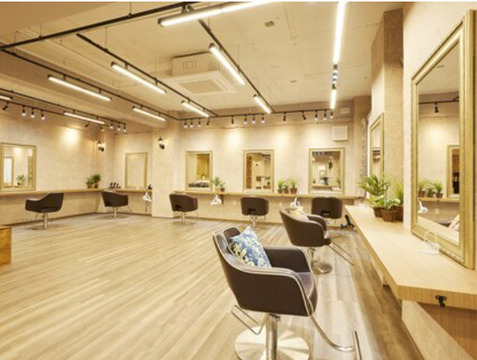 【横須賀中央】≪引っ越し手当あり≫≪エリア高水準の還元率！≫≪自由出勤制≫≪日払いOK≫のびのびと働ける環境を整えています！「Monica横須賀中央店（モニカヨコスカチュウオウテン）」からスタイリスト（美容師）の求人☆★