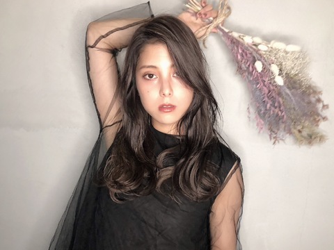 【天王寺】≪月8日休み≫≪スタイリストデビュー2年以内≫スタッフみんなが気持ち良く、働きやすいと思える環境です！丁寧なカウンセリングと髪質改善がウリのサロン「LoE（ロエ）」からアシスタント（美容師）の求人★☆