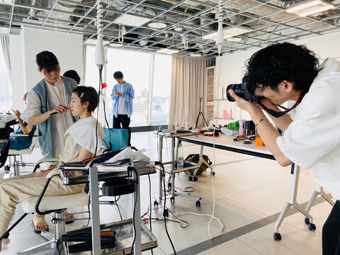 【香椎宮前駅】≪社会保険完備・営業時間16:30迄≫駅チカなのでアクセス抜群！！新規のお客様は順番制で担当するのでお客様に入れない…なんて事はナシ！！ママさんスタイリストが多く在籍する「半個室 rire hair 香椎店（ハンコシツリールヘアーカシイテン）」からスタイリスト（美容師）の求人☆★☆