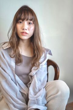 【豊中駅】≪週休日2日で年間休日107日≫≪社会保険完備≫ブランクのある方もOKです！安心の高待遇!!豊中の閑静な住宅地にある、地域密着型アットホームなサロン「lily（リリー）」からスタイリスト（美容師）の求人☆★☆