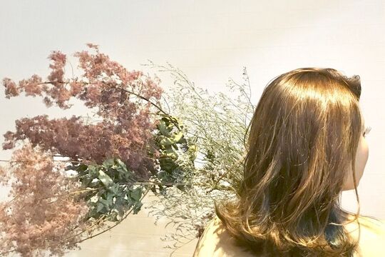 【石垣島】★オンライン面接OK★≪インボイス制度は会社負担・最低保障給あり・自由出勤制・20時までに退勤可能≫たくさんの魅力がある石垣島！移住をお考えの方もサポートあり！！入客チャンスが多数あるため、初めての業務委託でも安心！幅広い世代の方を笑顔にするヘアサロン「GLOBAL 石垣島店（グローバルイシガキジマテン）」からスタイリスト（美容師）の求人★☆★