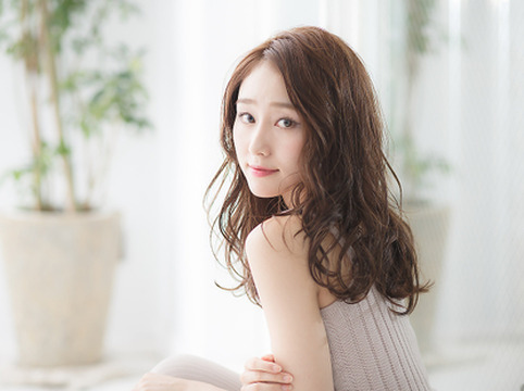 【天童南】オープニングスタッフの大募集！◆月40万円の保障あり・社会保険完備・ライフスタイルに合わせた雇用形態を選択◆ガッツリ稼ぎたい方や安定を求める方、お休み多めでプライベート重視の方など、どの希望でもOK！今まで史上最高の働き方が実現できる「REM らら・パーク天童店（レムララパークテンドウテン）」からスタイリスト（美容師）の求人☆★