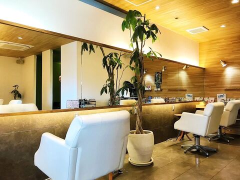 【枚方市駅】≪社会保険完備≫≪月8日休み≫興味があればまつエクやネイル、着付けも学べる！最短2〜3年でデビュー可能！営業時間内レッスンOK！「Beauty Place JAM Vivo（ビューティプレイスジャムヴィ―ボ）」からアシスタント（美容師）の求人☆★