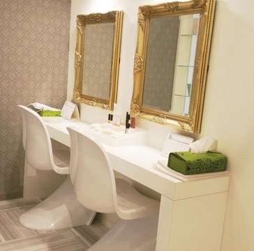 【イオンモール今治新都市店】≪社会保険完備≫≪実働7時間≫≪未経験・新卒生OK≫研修中からお給料がでます！アイビューティースクール併設で、安心してデビューできますよ！「lazo eye beauty 今治新都市店（ラソアイビューティーイマバリシントシテン）」からアイリスト（まつげエクステ・まつげパーマ・アイブロウ）の求人☆★☆