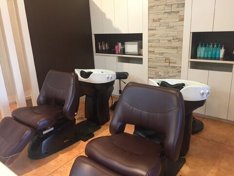 【樟葉】営業が落ちついていれば営業内レッスンもOK★住宅街のサロンなので、夜もそこまで遅くならないですよ♪美容空感 clear（ビヨウクウカンクリア）からアシスタント（美容師）の求人☆★☆