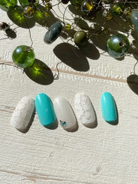 【浅草】≪週1日、1日5時間から相談可能≫≪16時までに退勤可能≫≪髪型ネイル自由≫施術枠ゆったりめで働きたい方必見！！スタッフさんの働きやすい環境を整えており、プライベートも充実できるサロン「ROSSO（ロッソ）」からネイリスト（ネイル）の求人☆☆