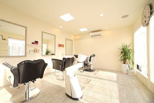 【北助松】≪日祝休み≫≪夕方までOK≫ママさん美容師が活躍出来る美容室！スタイリスト経験を活かして家庭との両立が出来る環境をどんどん作っていきます！パートでお探しの方にお勧めです！Le ciel（ル シエル）からスタイリスト（美容師・パート）の求人☆☆