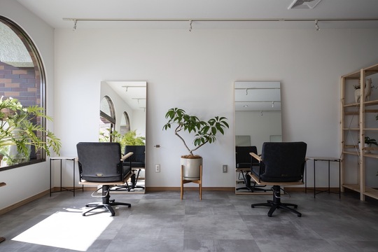 【長岡天神】≪完全週休2日制≫≪土日休み相談OK≫≪社会保険完備≫≪有給休暇あり≫≪夏季冬季休暇あり≫≪ママさん大歓迎≫営業時間内にモデルレッスン可能！スタイリストデビュー最短1年半で目指せます！「SORA.（ソラ）」からアシスタント（美容師）」の求人★☆